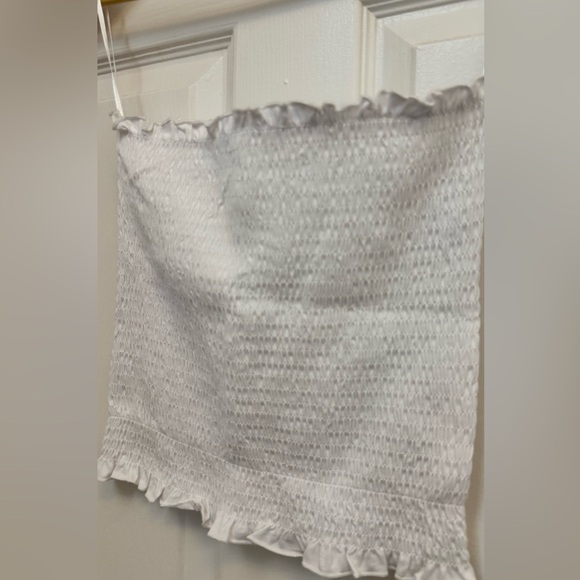 Smocked white tube top - Picture 2 of 2